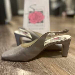 Saugus Shoes Silver Heels